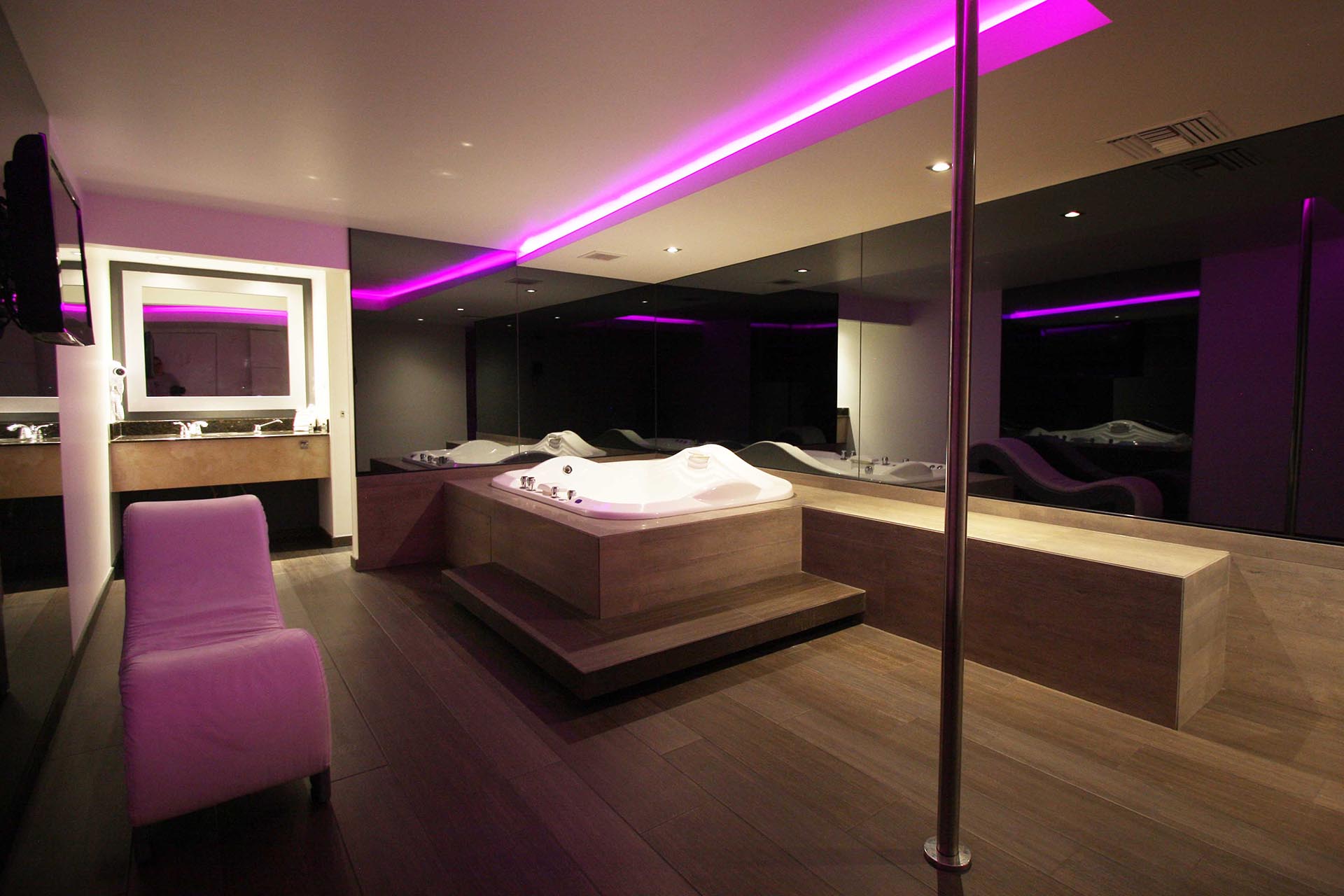 suite jacuzzi de lujo motel otay (3)